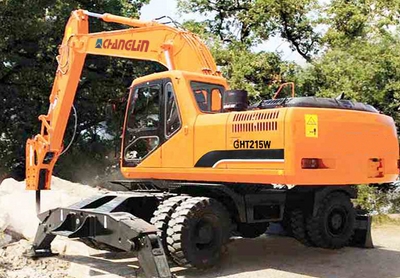 Excavadora sobre Ruedas GHT215W